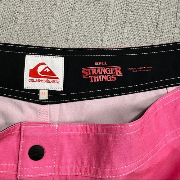 Quiksilver/Stranger Things collab board shorts, colorblock. Size 38, butt logo - Picture 8 of 8